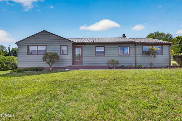 $229,900 | 305 Cherokee Road, Bristol, VA 24201