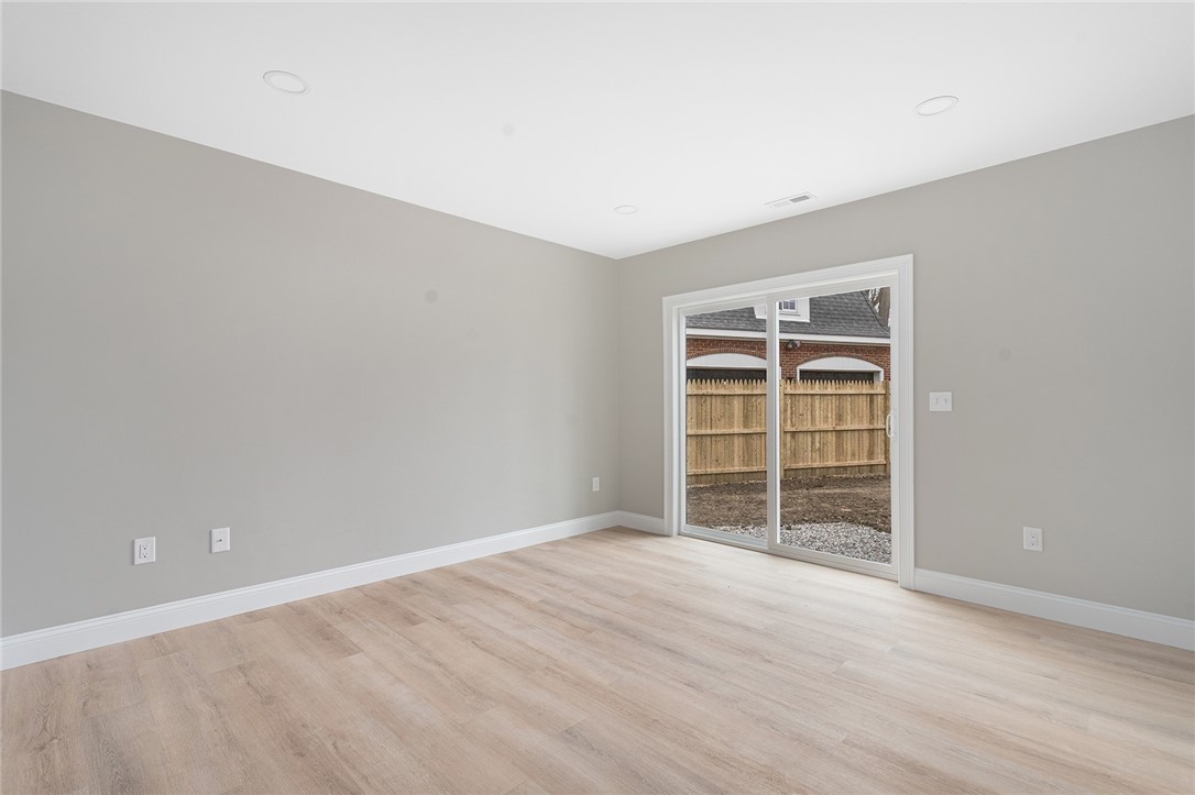 4 Slater Avenue Warwick, RI 02889 - Photo 25 of 26