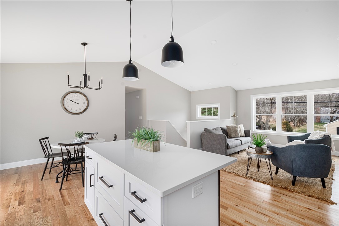 4 Slater Avenue Warwick, RI 02889 - Photo 5 of 26