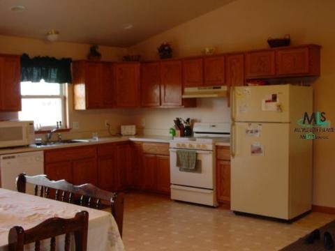 15860 Imlay City Road Capac, MI 48014 - Photo 3 of 8 465953-2.JPG