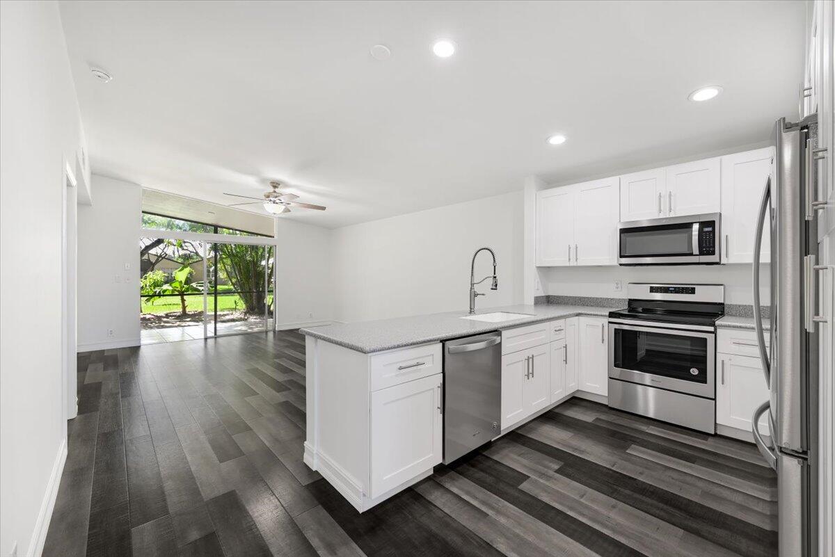 22603 Vistawood Way Boca Raton, FL 33428 - Photo 5 of 29 vw23