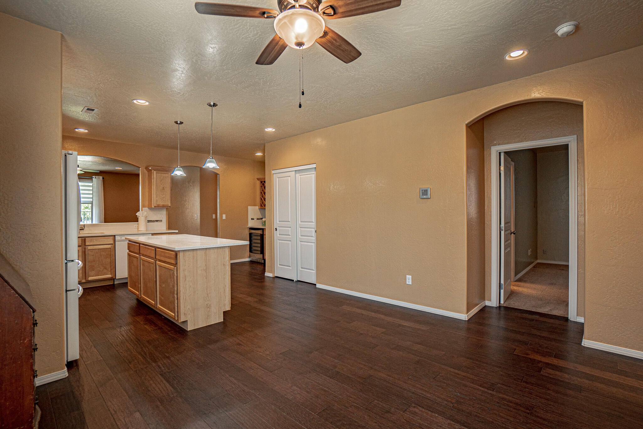 1491 Spring Street Medford, OR 97504 - Photo 10 of 28 DSC02317-HDR