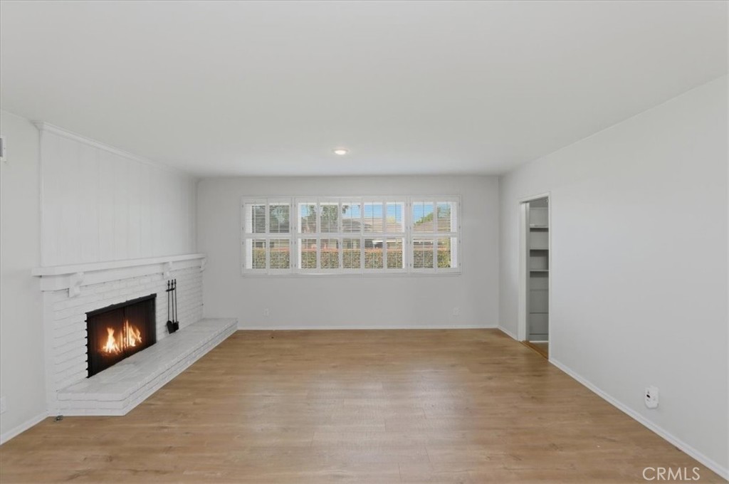 5239 Coventry Drive Riverside, CA 92506 - Photo 12 of 43 Living Room