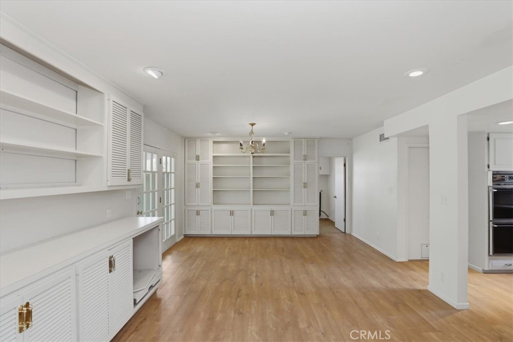 5239 Coventry Drive Riverside, CA 92506 - Photo 16 of 43 Family Room