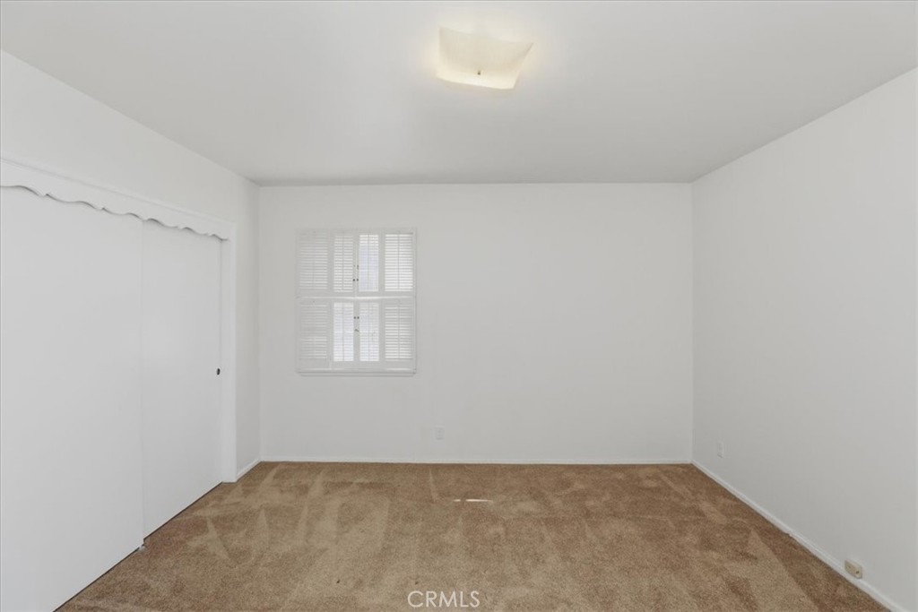 5239 Coventry Drive Riverside, CA 92506 - Photo 23 of 43 Primary Bedroom