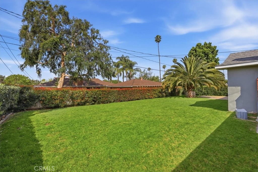 5239 Coventry Drive Riverside, CA 92506 - Photo 37 of 43 Big backyard