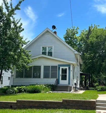 $234,900 | 9 1st Street Southeast, Faribault, MN 55021
