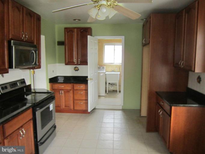 6807 Front Royal Road Springfield, VA 22151 - Photo 9 of 18 Kitchen