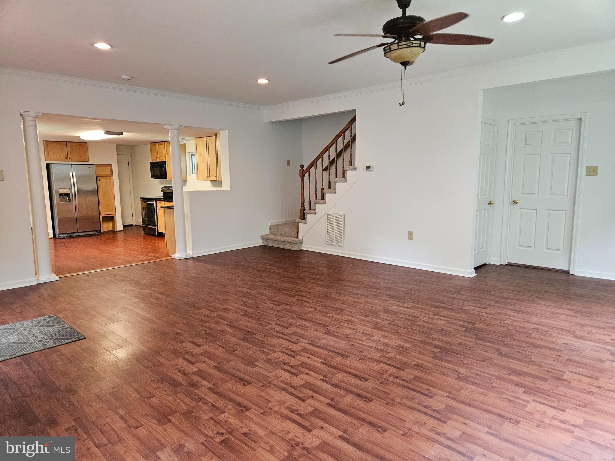 living room to kitchen