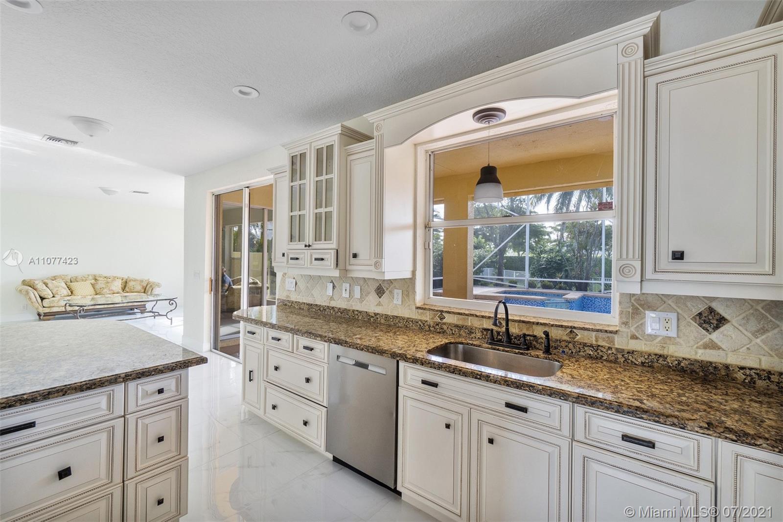 21959 Philmont Court Boca Raton, FL 33428 - Photo 12 of 30 Gallery Image 12