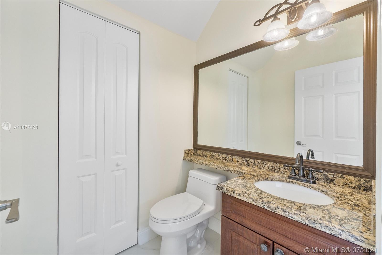 21959 Philmont Court Boca Raton, FL 33428 - Photo 15 of 30 Gallery Image 15
