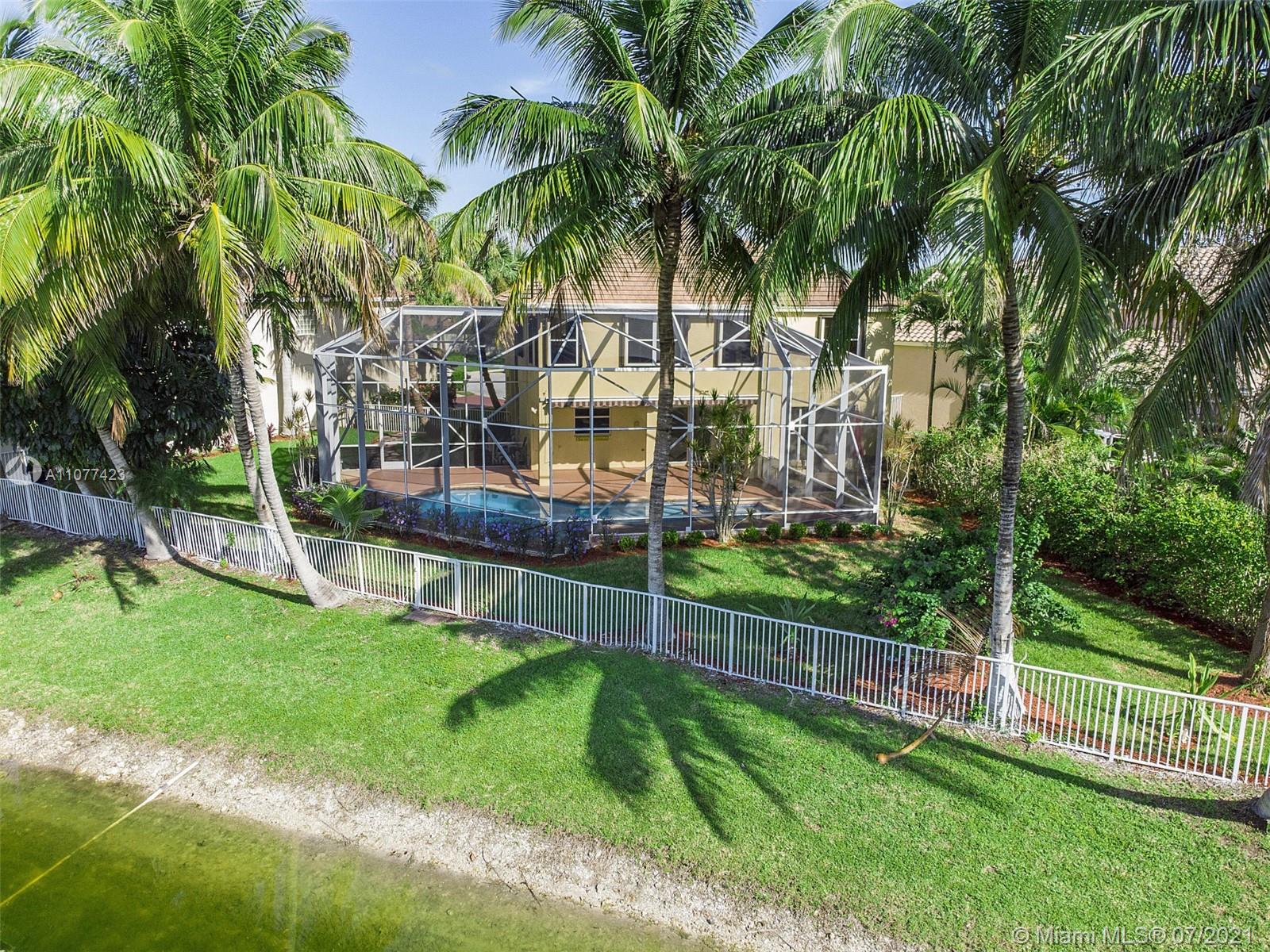 21959 Philmont Court Boca Raton, FL 33428 - Photo 3 of 30 Gallery Image 3