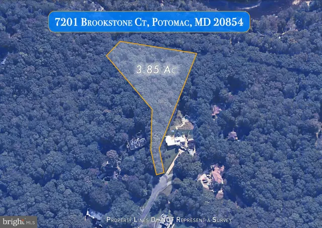 a view of outdoor space