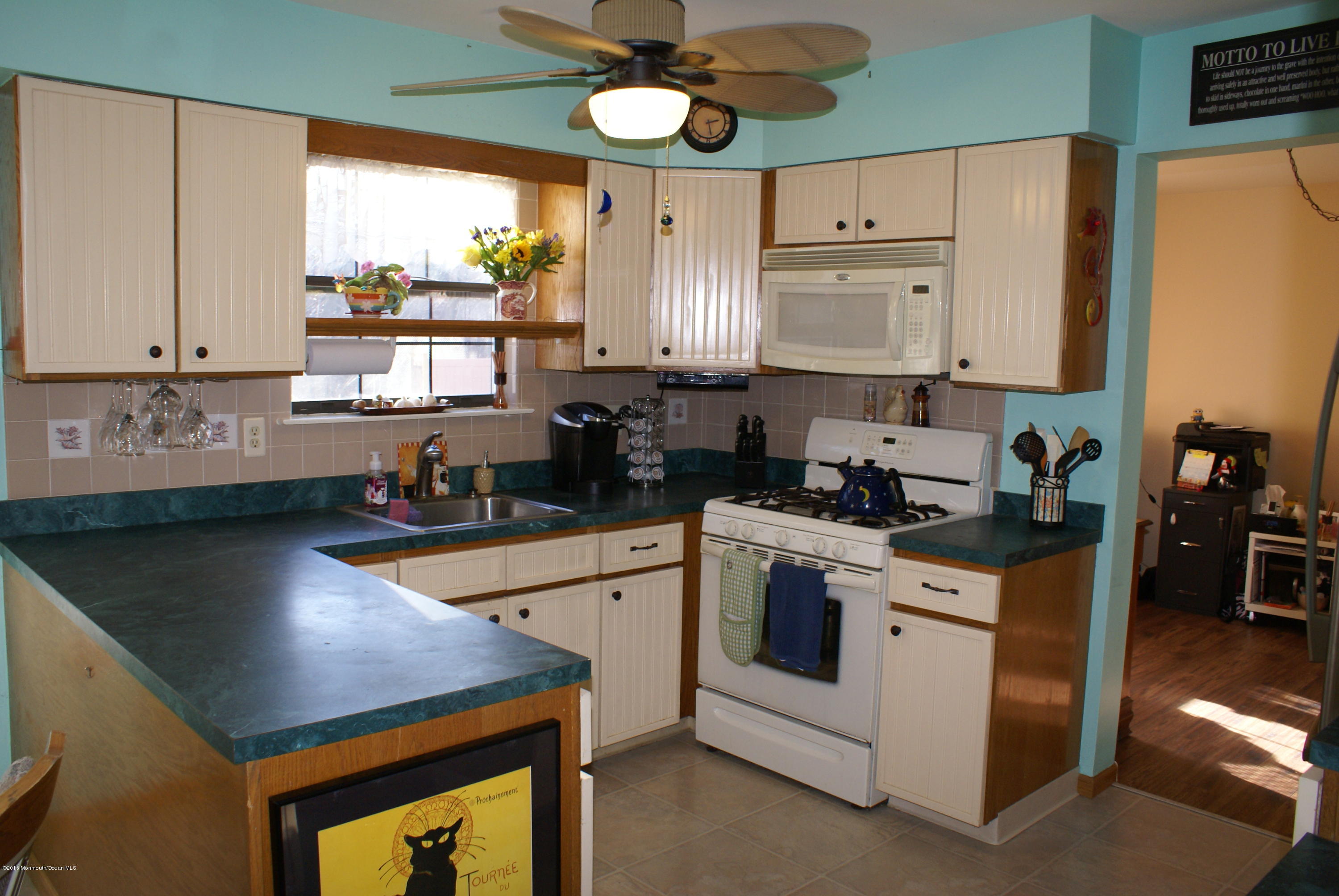 17 Hedgewood Road Howell, NJ 07731 - Photo 3 of 18 Kitchen