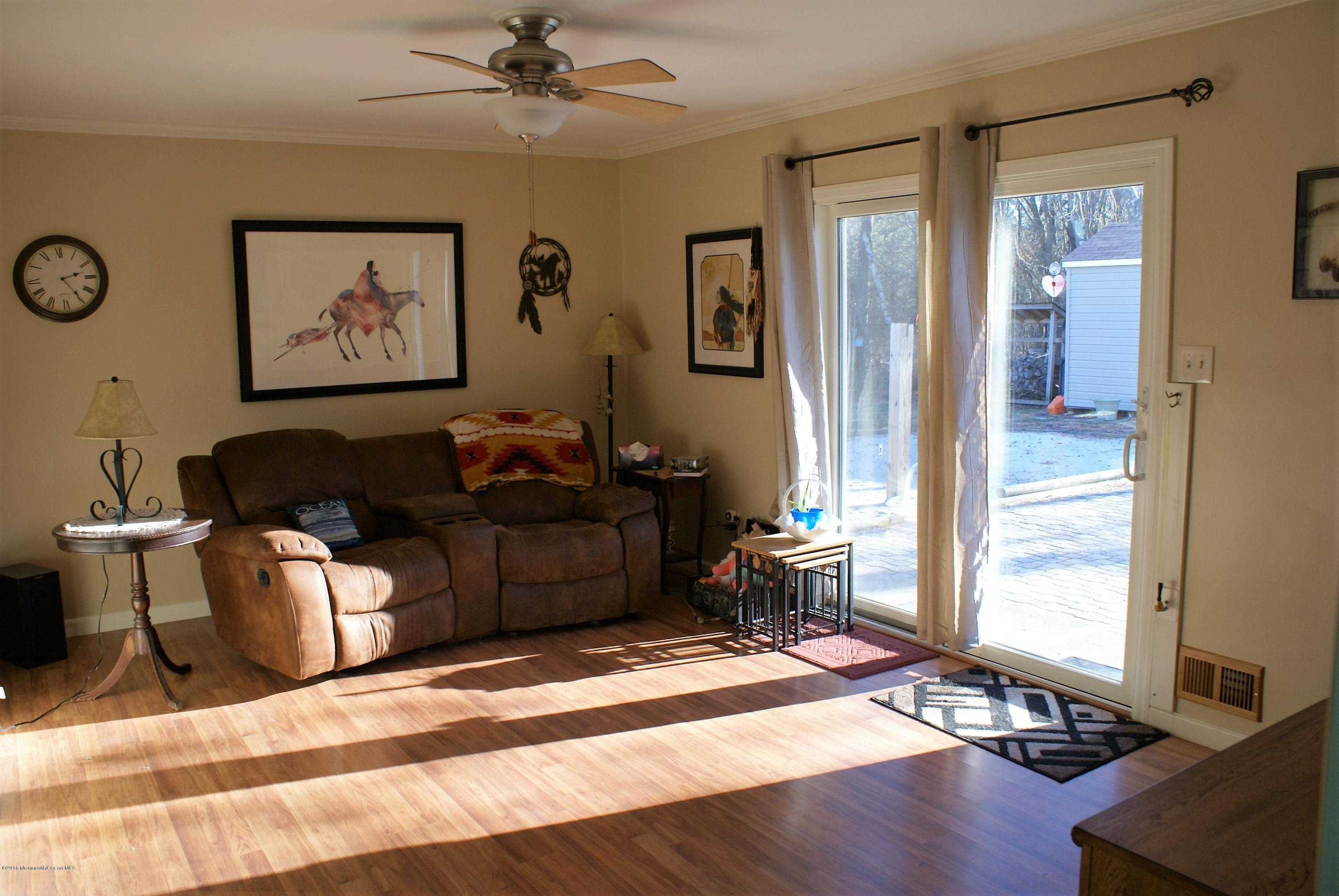 17 Hedgewood Road Howell, NJ 07731 - Photo 6 of 18 FamilyRm
