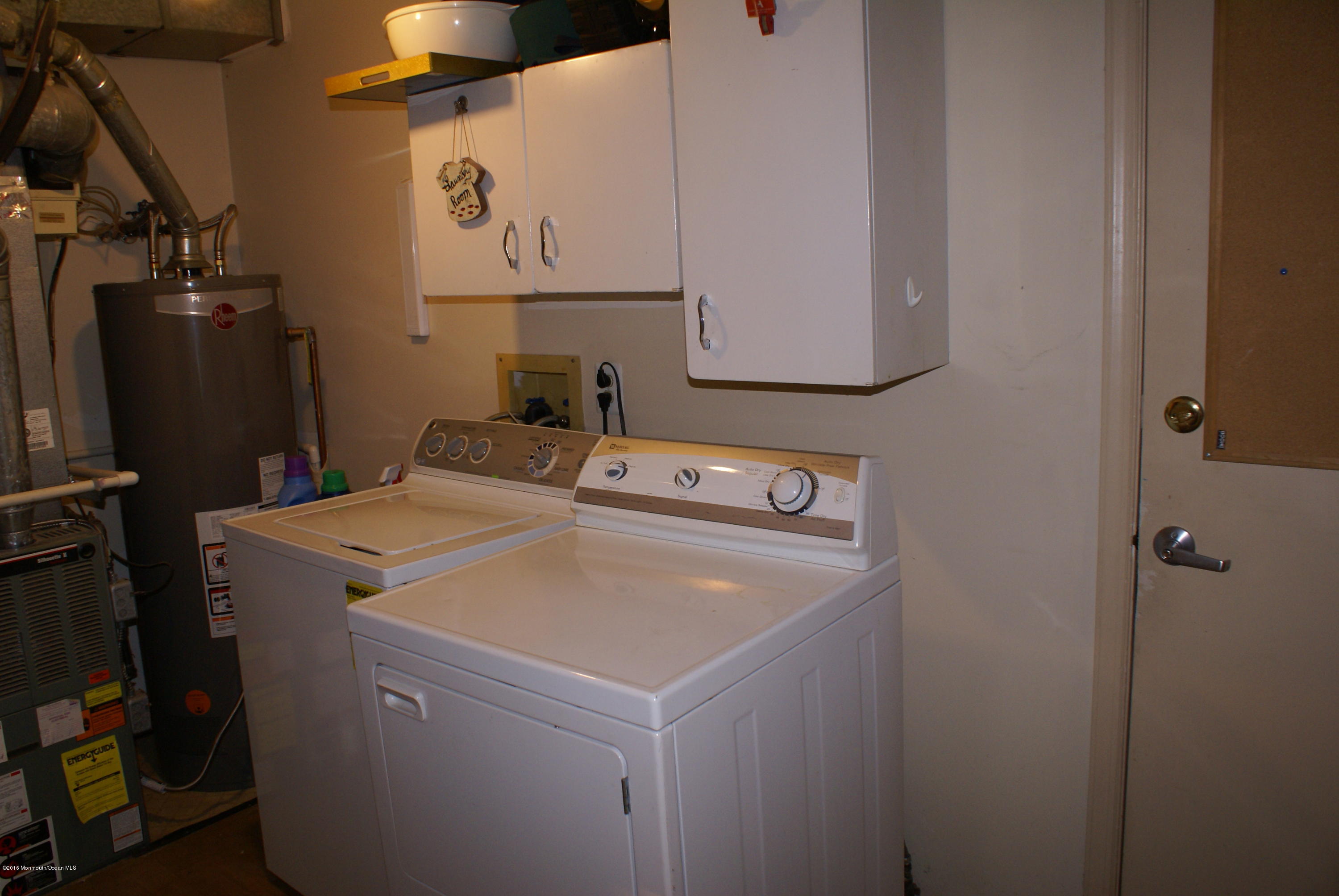 17 Hedgewood Road Howell, NJ 07731 - Photo 8 of 18 Laundry Rm