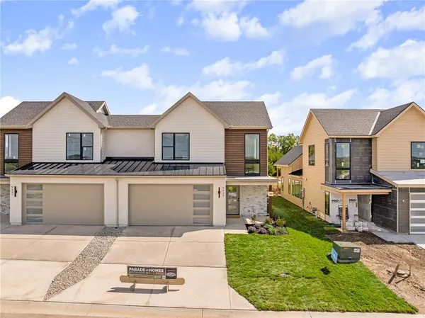 $598,000 | 9567 Jupiter Street, Lenexa, KS 66219