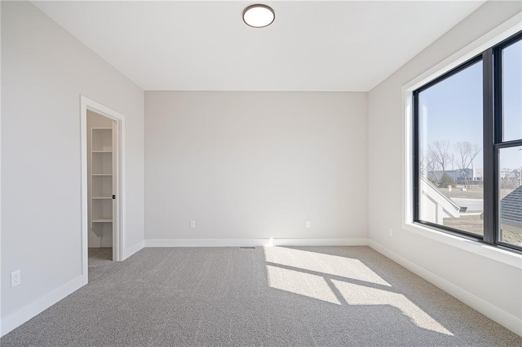 9567 Jupiter Street Lenexa, KS 66219 - Photo 27 of 33