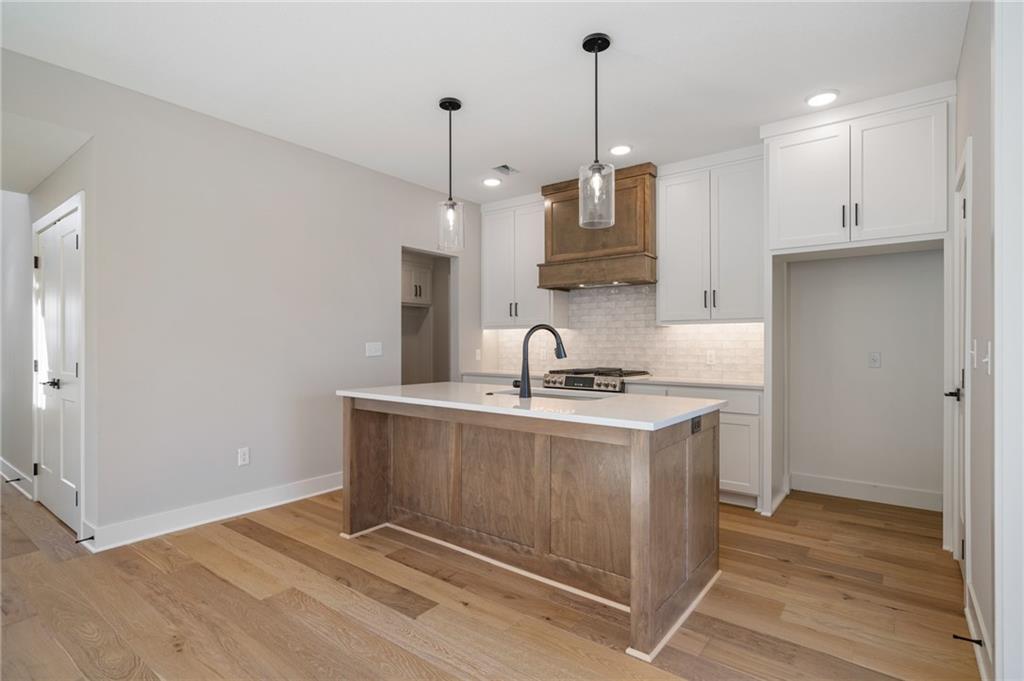9567 Jupiter Street Lenexa, KS 66219 - Photo 6 of 33