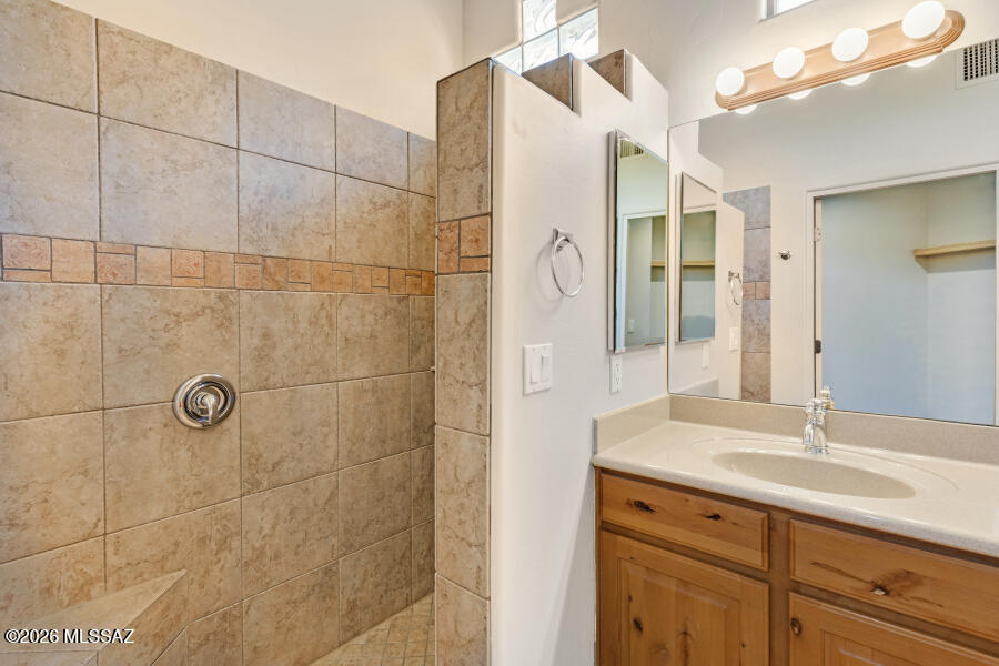5660 Triangle X Place Tucson, AZ 85713 - Photo 32 of 48 5660 Triangle X Primary Bath 1
