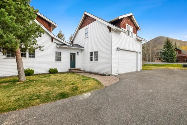 $1,900,000 | 1430 2nd Avenue North, Hailey, ID 83333