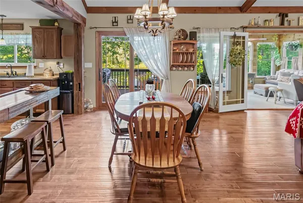 $495,000 | 430 Riverview Drive, Golden Eagle, IL 62036