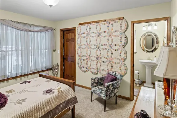 $495,000 | 430 Riverview Drive, Golden Eagle, IL 62036