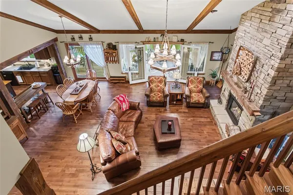 $495,000 | 430 Riverview Drive, Golden Eagle, IL 62036