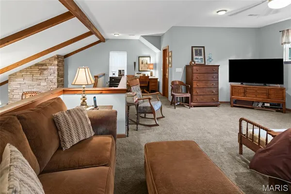 $495,000 | 430 Riverview Drive, Golden Eagle, IL 62036