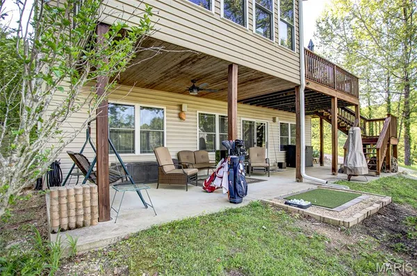 $495,000 | 430 Riverview Drive, Golden Eagle, IL 62036