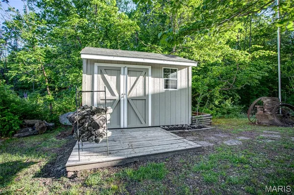 $495,000 | 430 Riverview Drive, Golden Eagle, IL 62036