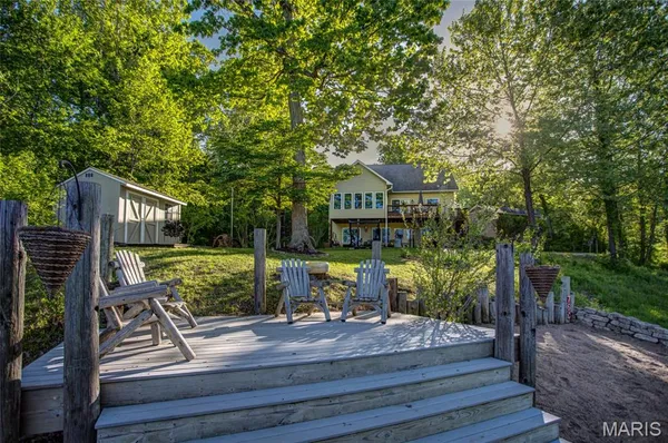 $495,000 | 430 Riverview Drive, Golden Eagle, IL 62036