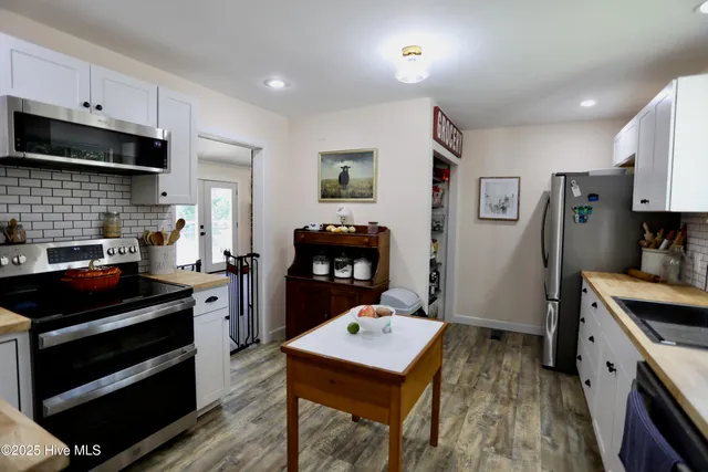 $319,000 | 104 East Devonshire Avenue, West End, NC 27376