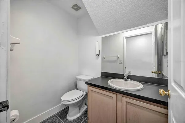 $2,100 | 727 Kensington Lake Circle, Brandon, FL 33511