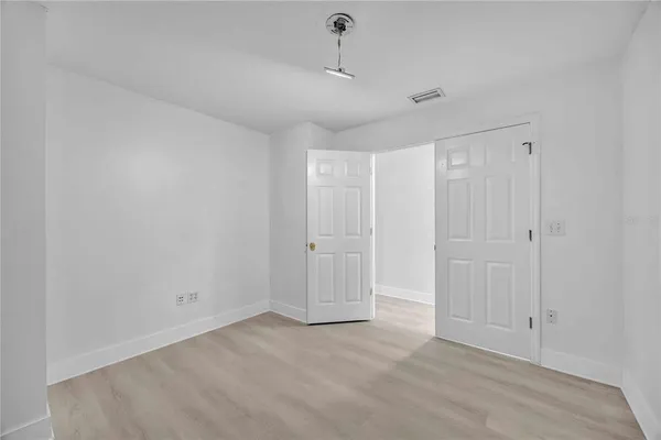 $2,100 | 727 Kensington Lake Circle, Brandon, FL 33511