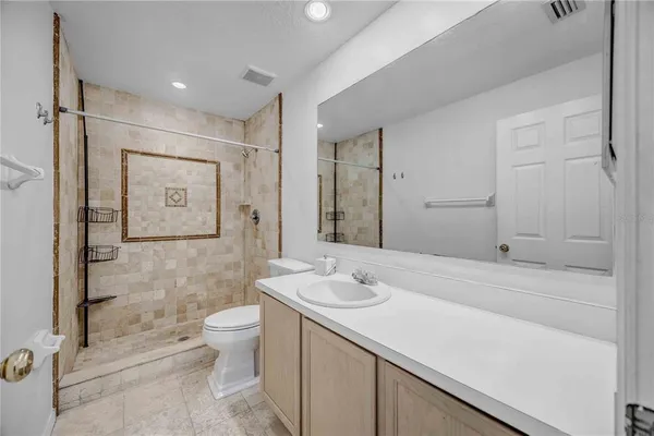 $2,100 | 727 Kensington Lake Circle, Brandon, FL 33511