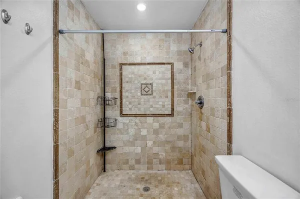 $2,100 | 727 Kensington Lake Circle, Brandon, FL 33511