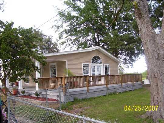 2122 George Montgomery Road DeFuniak Springs, FL 32435 - Photo 3 of 11 Gallery Image 3