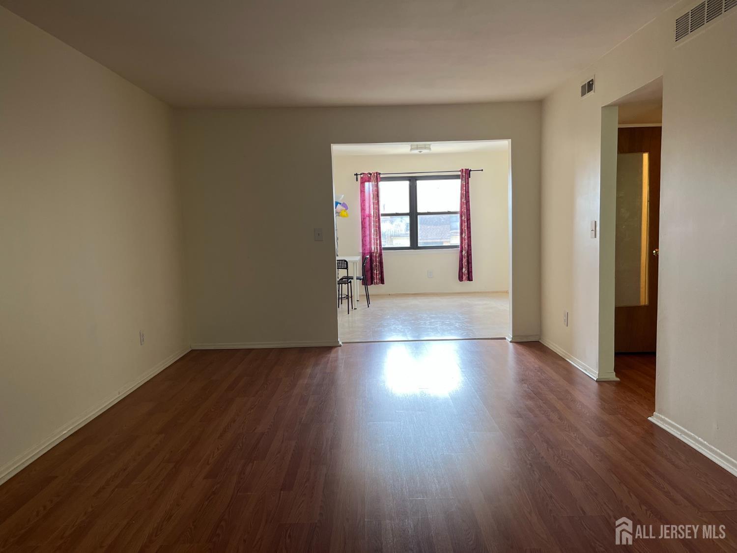 1941 Raspberry Court Edison, NJ 08817 - Photo 5 of 13