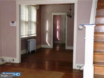 2215 Manor Road Upper Darby, PA 19082 - Photo 4 of 11 Dining Room