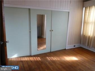2215 Manor Road Upper Darby, PA 19082 - Photo 5 of 11 Bedroom - Main