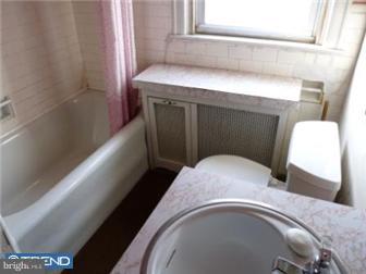 2215 Manor Road Upper Darby, PA 19082 - Photo 8 of 11