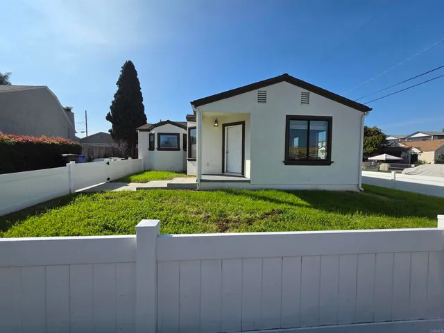 $3,999 | 2404 Morningside Street, San Diego, CA 92139