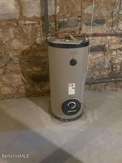 1025 Simonds Road Williamstown, MA 01267 - Photo 26 of 31 thumbnail_IMG_5668