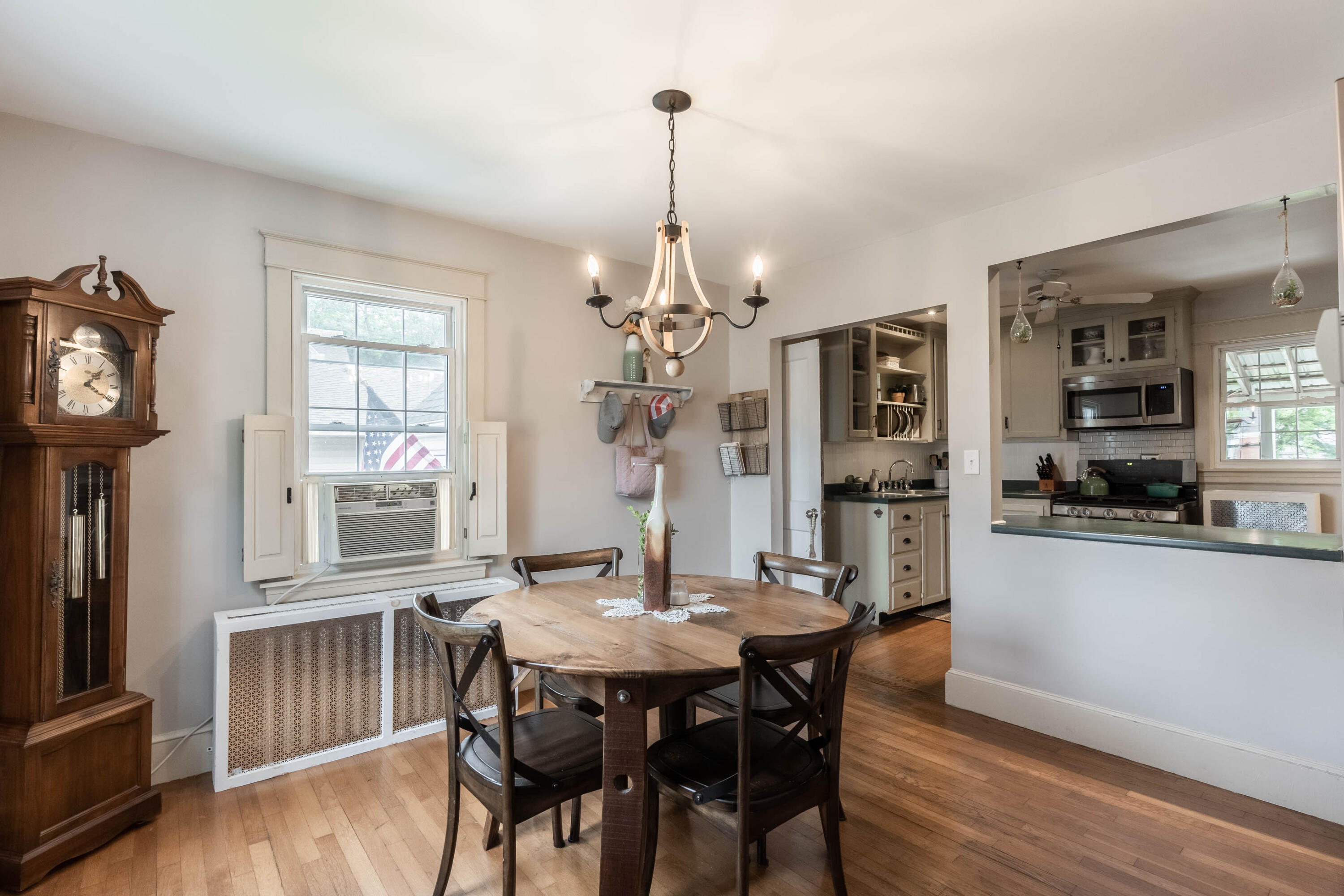 22 Colonial Road Westbrook, ME 04092 - Photo 10 of 25 Dining
