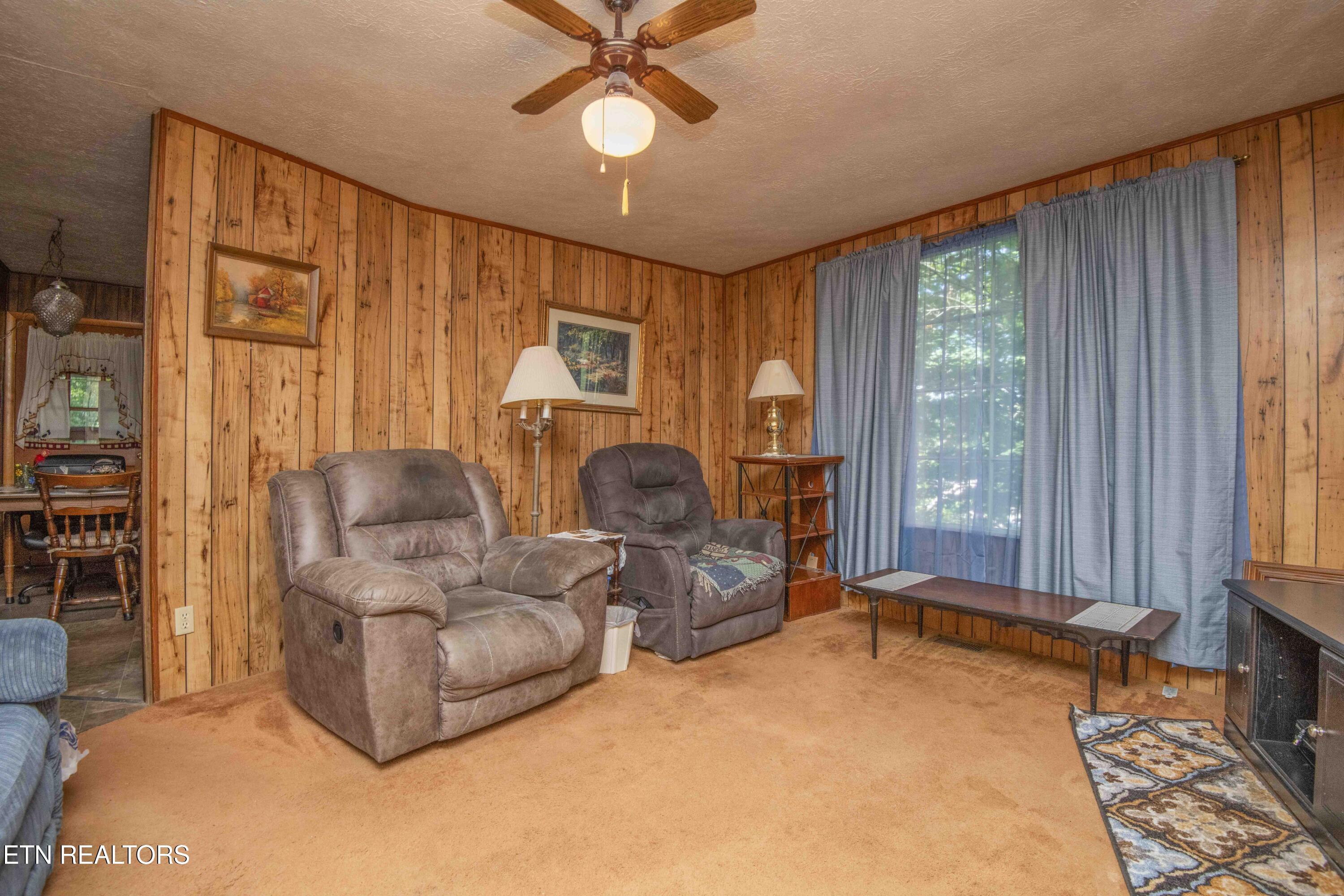 155 Berry Road Andersonville, TN 37705 - Photo 8 of 33 living 1_1