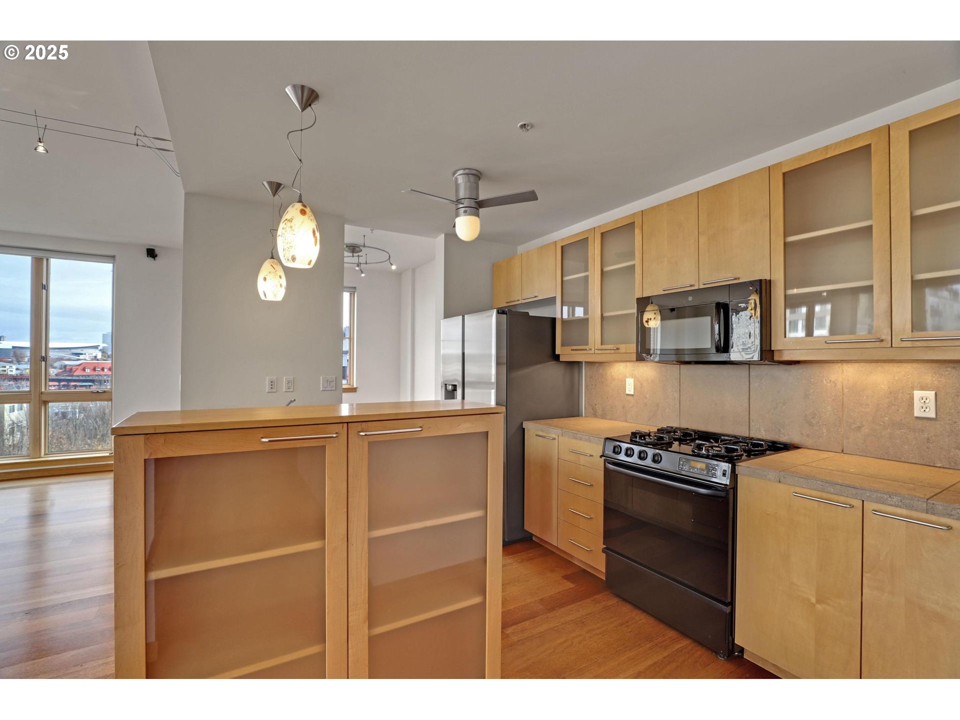 1030 Northwest Johnson Street, Unit 521 Portland, OR 97209 - Photo 22 of 41