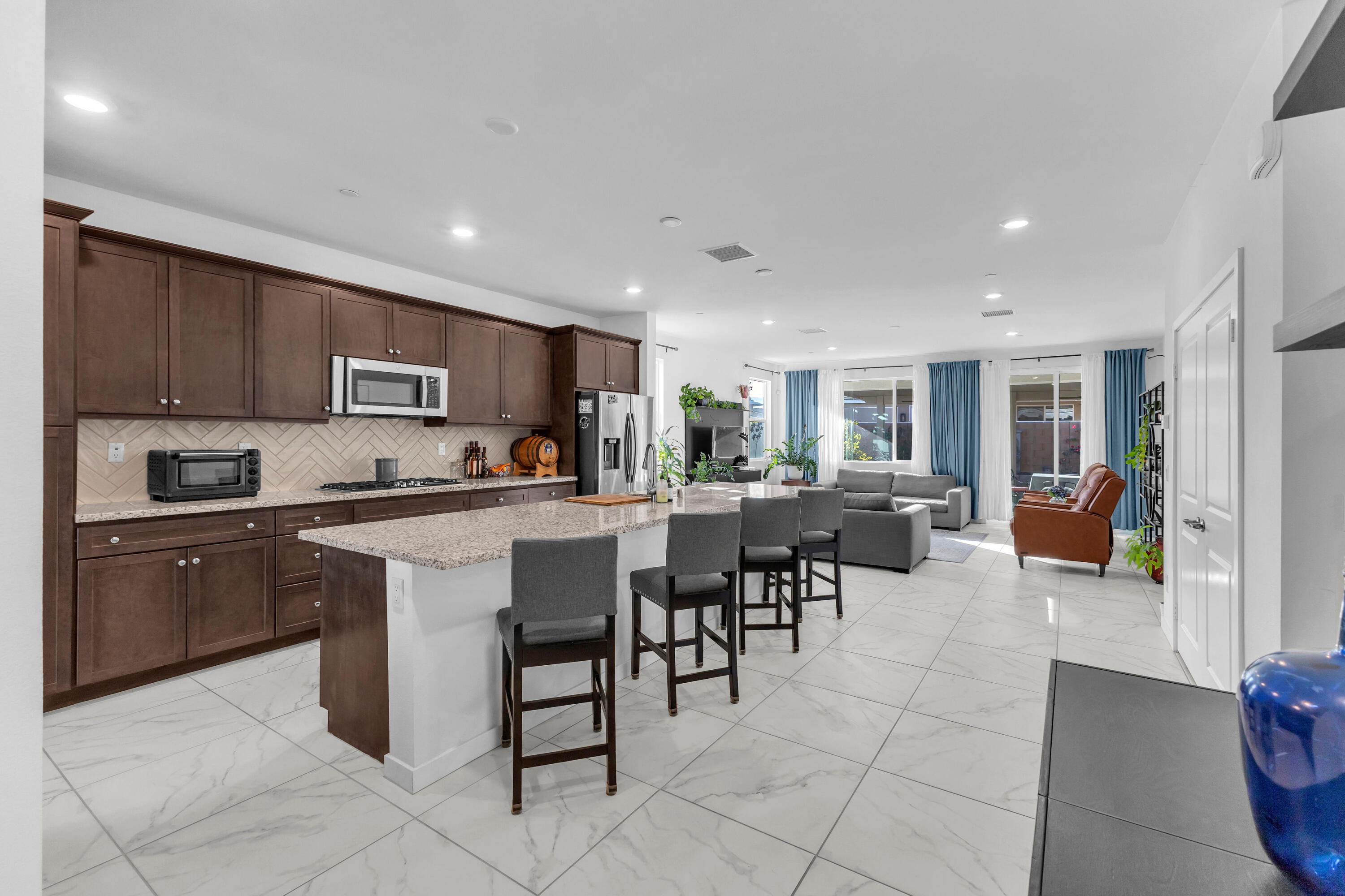 39763 Majorca Drive South Indio, CA 92203 - Photo 5 of 57 IMG_8655