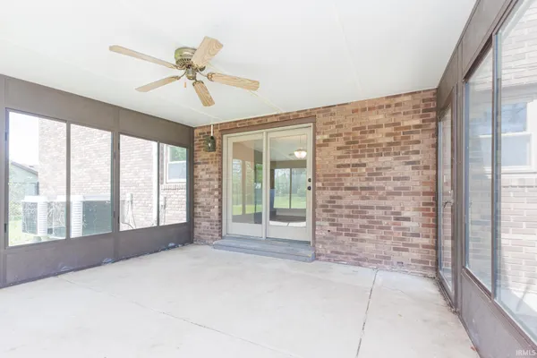 $345,000 | 10810 Highway 67, Albany, IN 47320