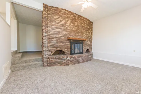 $345,000 | 10810 Highway 67, Albany, IN 47320
